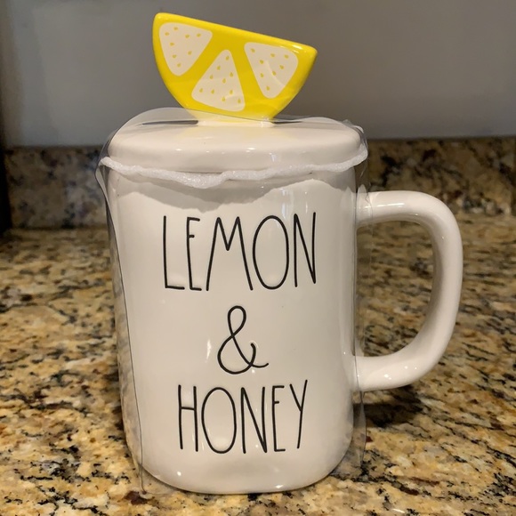 COPY - New Rae Dunn LEMON & HONEY Mug with Topper - Picture 1 of 9